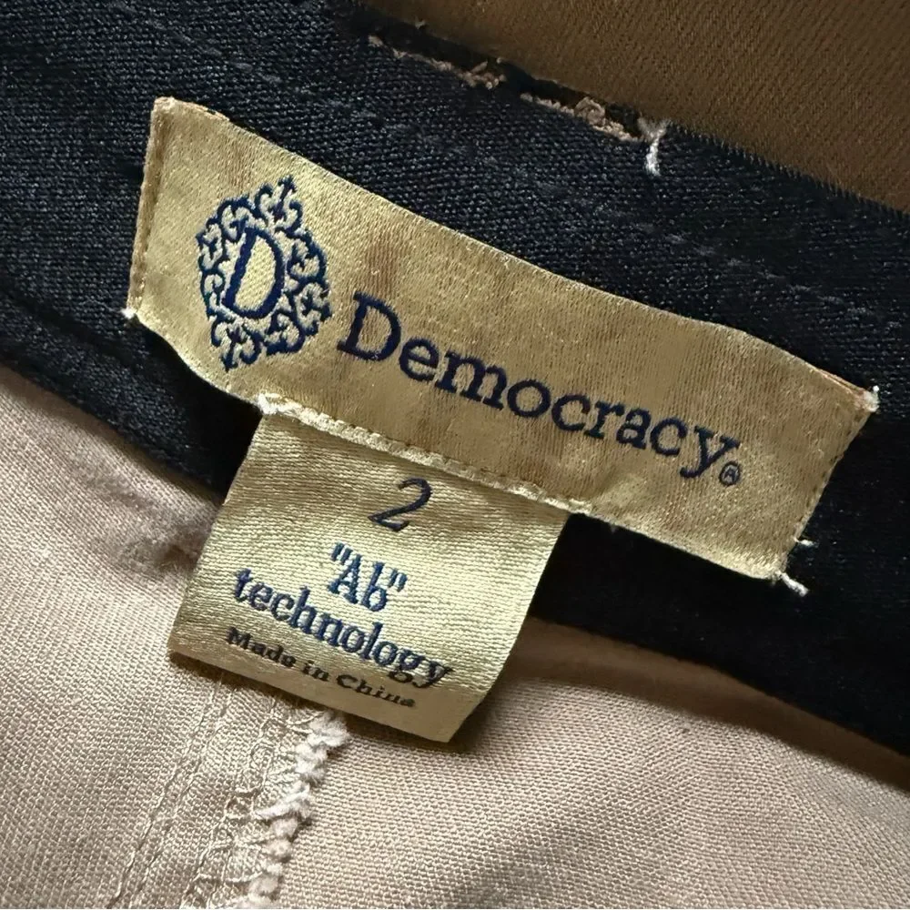 Democracy canvas roll tab jeans